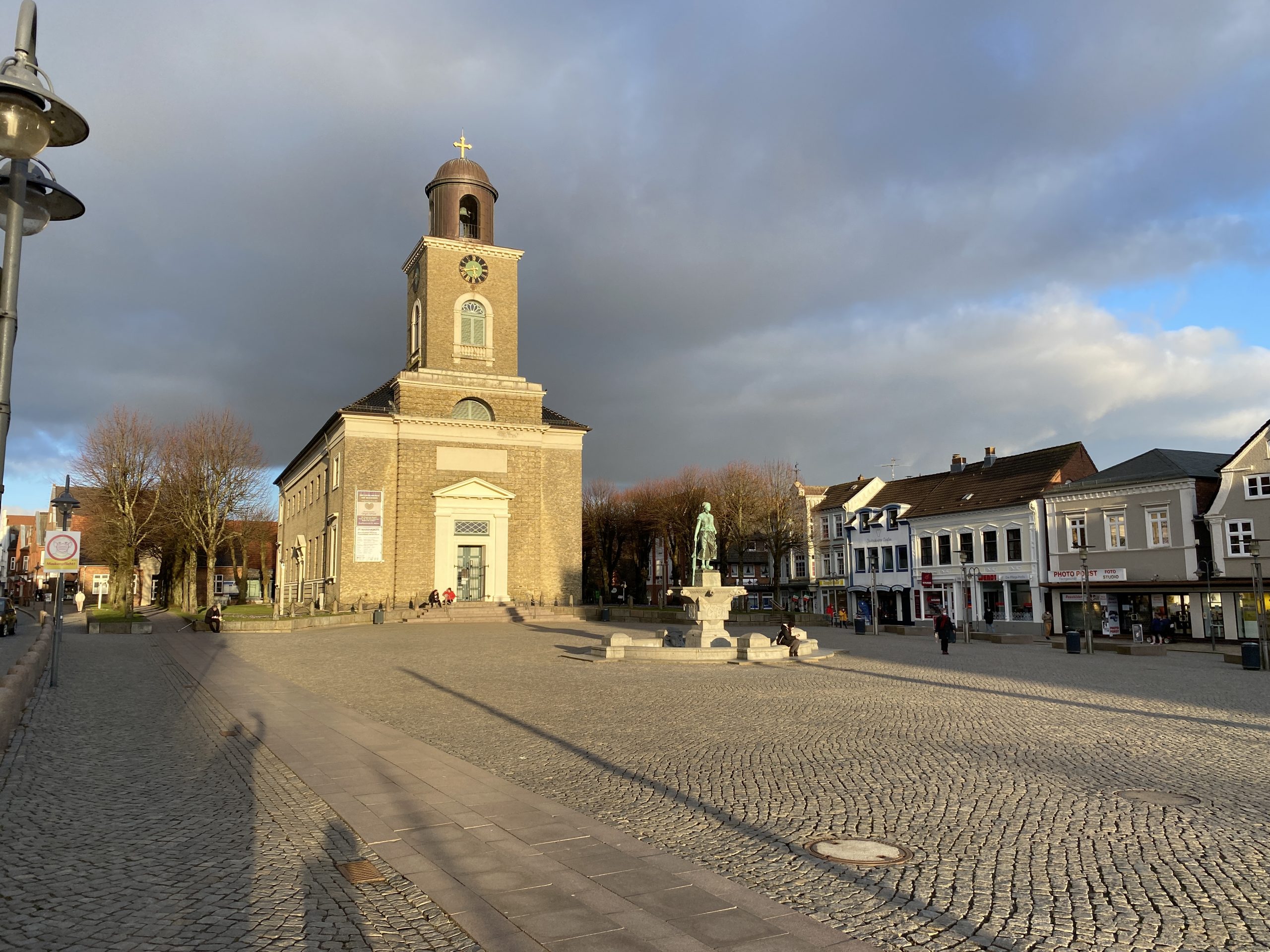 Der Marktplatz und die St. Marienkirche